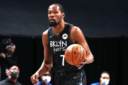 杜兰特最新伤势爆料,伤病情况及恢复期预测”